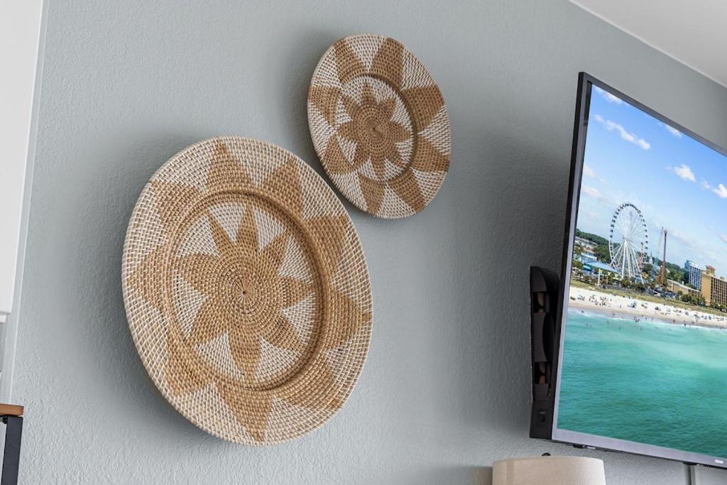 Direct Oceanfront- King Bedroom- Amazing Views/Pools/Hot Tubs/Beach Access/Golf 默特尔比奇 外观 照片