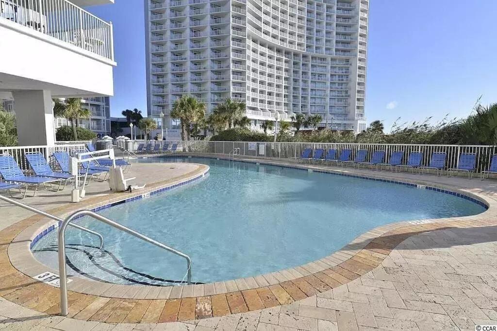Direct Oceanfront- King Bedroom- Amazing Views/Pools/Hot Tubs/Beach Access/Golf 默特尔比奇 外观 照片