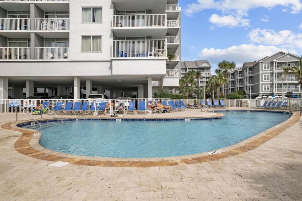 Direct Oceanfront- King Bedroom- Amazing Views/Pools/Hot Tubs/Beach Access/Golf 默特尔比奇 外观 照片